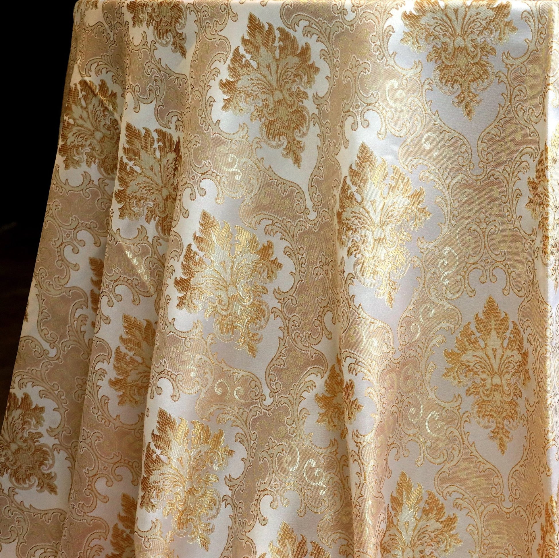 Luxury golden white detailed jacquard damask tablecloth - 90x90 square or 120 inch round