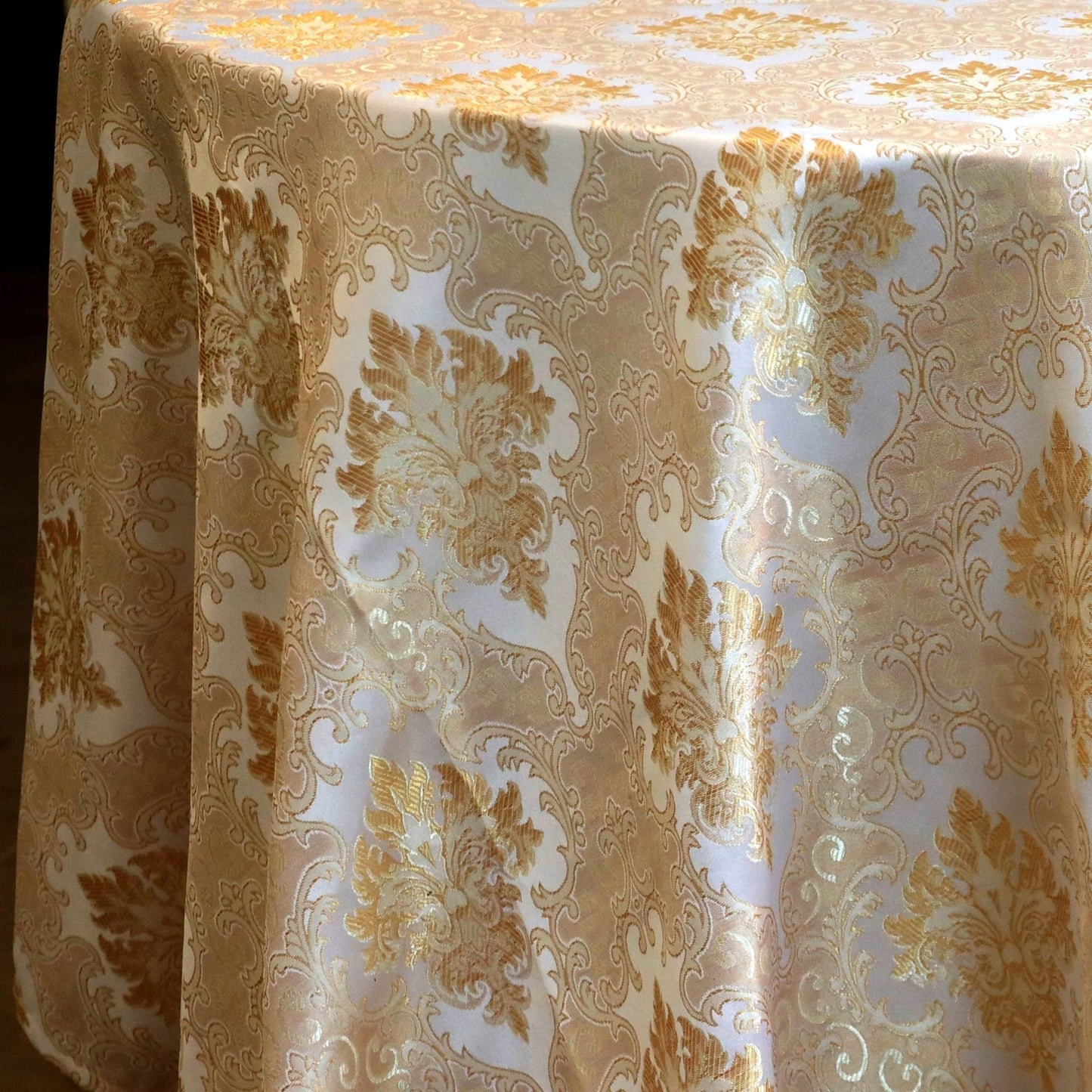 Luxury golden white detailed jacquard damask tablecloth - 90x90 square or 120 inch round