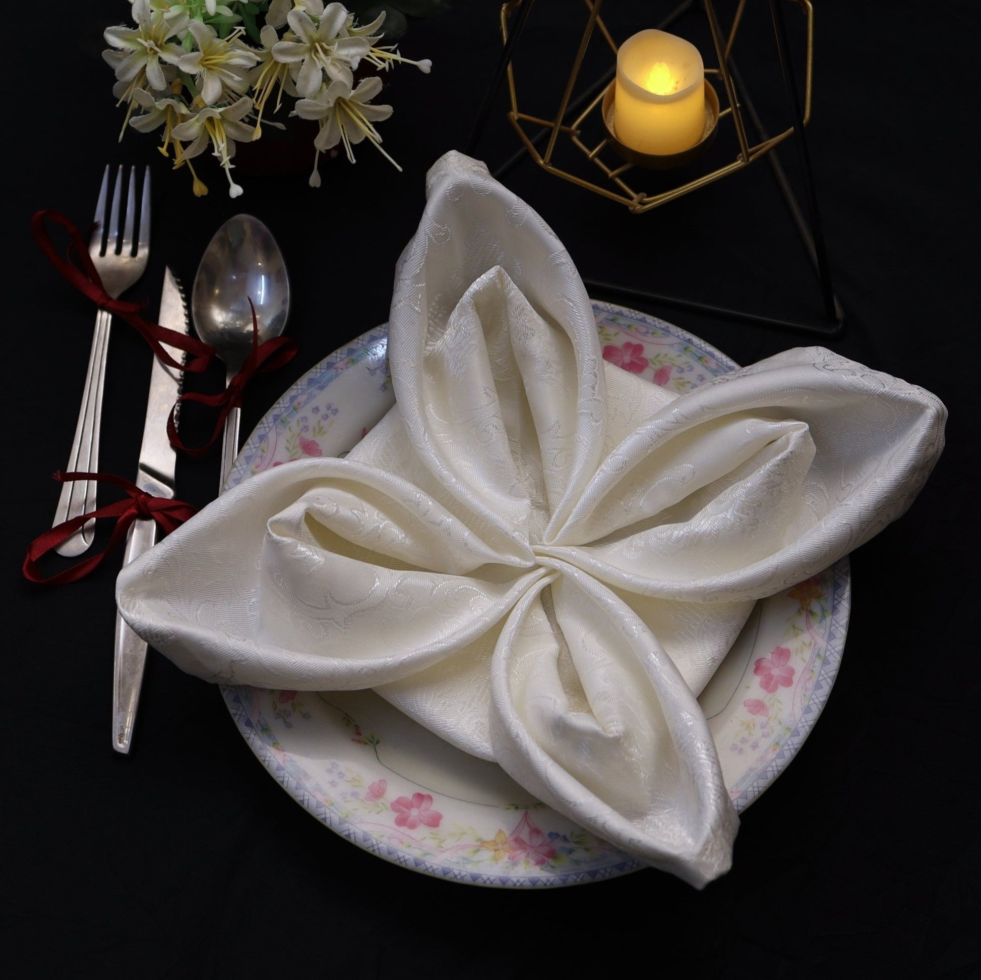 luxury silver white jacquard napkin for table in flower fold - Sanayl Textile